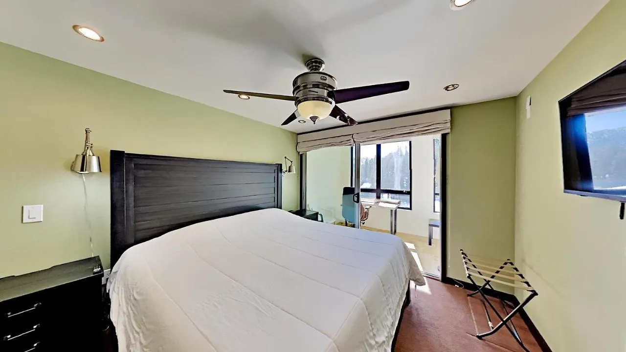 Apartment Two Bedroom Condos With Mountain Views At 1849 Condos Mammoth Lakes United States
