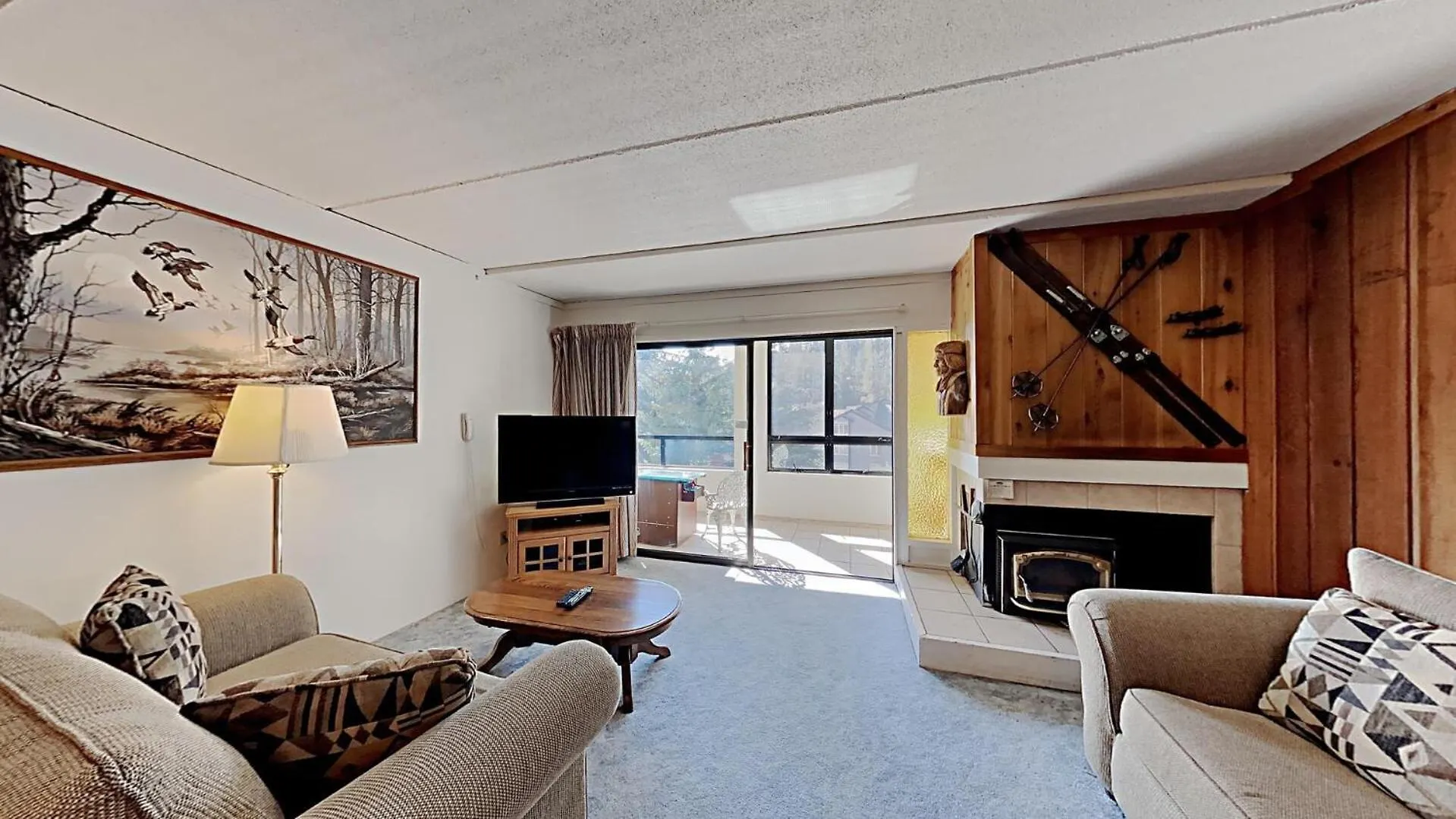 Apartment Two Bedroom Condos With Mountain Views At 1849 Condos Mammoth Lakes