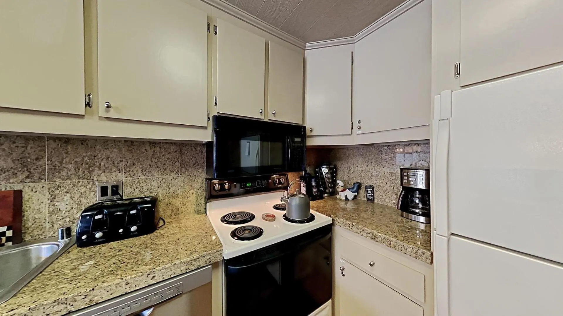 Apartment Two Bedroom Condos With Mountain Views At 1849 Condos Mammoth Lakes United States