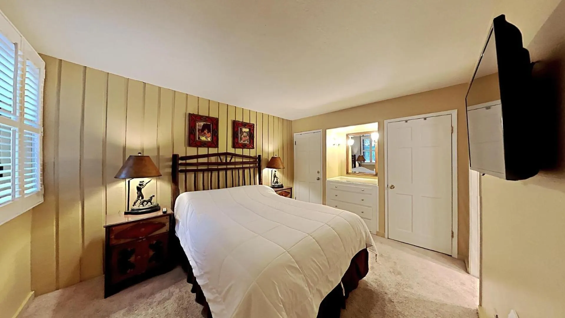 Apartment Two Bedroom Condos With Mountain Views At 1849 Condos Mammoth Lakes United States